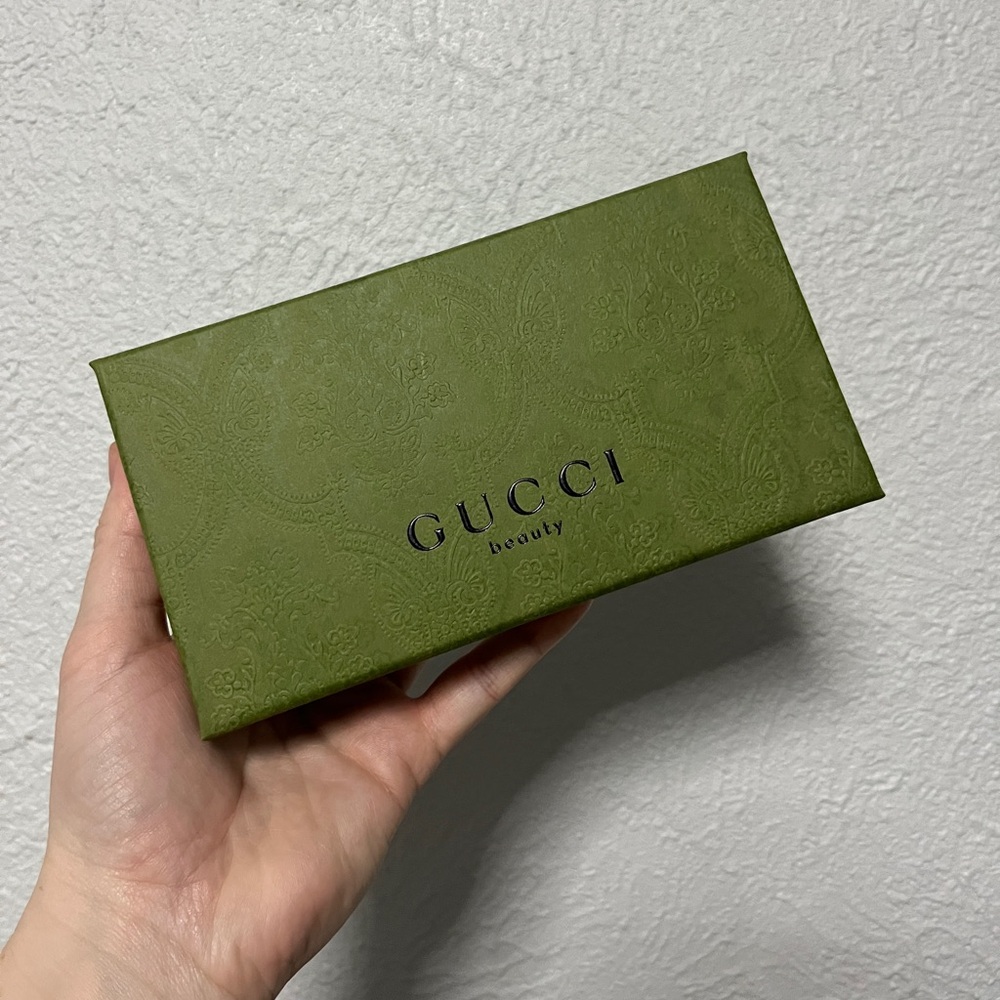 Gucci box
